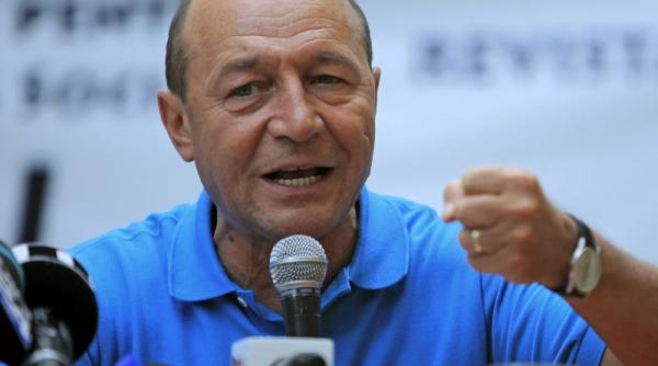 basescu despre plangerea penala a usl ei nu stiu ce i democratia dupa ei n ai voie sa vorbesti
