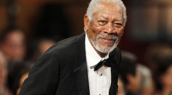 morgan freeman a donat 1 milion de dolari pentru compania electorala a presedintelui barack obama