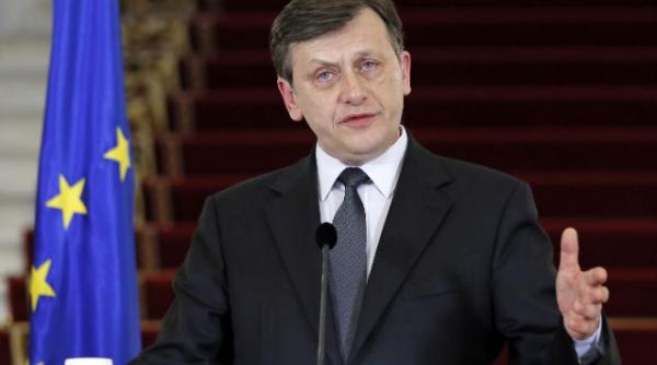 crin antonescu raspune atacurilor presedintelui suspendat traian basescu este in mod evident o epava politica