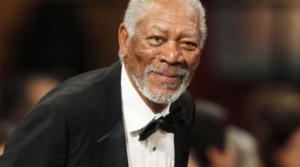 morgan freeman a donat un milion de dolari pentru campania de realegere a lui barack obama