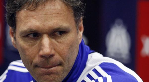 van basten rapid este o echipa buna si trebuie sa ne pregatim bine