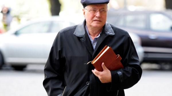 conducerea camerei convocata pentru o sesizare a pdl la cc pe hotararea privind referendumul