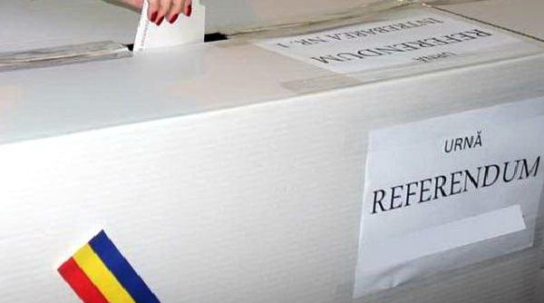 la dispensar intr o cabana de vanatoare intr un vestiar sau la biroul de la etaj unde putem vota la referendum daca suntem la munte