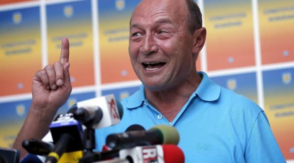 s a razgandit traian basescu in privinta demisiei ce declaratie in doi peri a dat azi