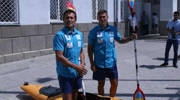 traverseaza europa in caiac doi ieseni vor parcurge distanta dintre ulm germania si sfantu gheorghe pe dunare