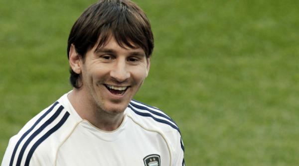 extraterestrii linistesc romania barcelona vine la bucuresti cu toate vedetele inclusiv messi