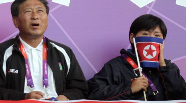 gafa de proportii la jo 2012 coreea de nord a refuzat sa intre pe teren la un meci de fotbal ce confuzie au facut organizatorii