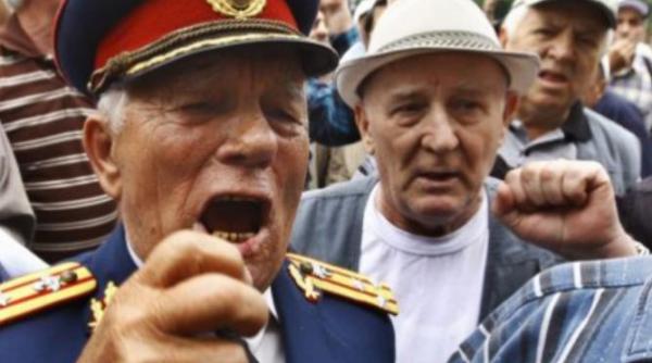 militarii disponibilizati protesteaza azi pentru demiterea presedintelui suspendat traian basescu