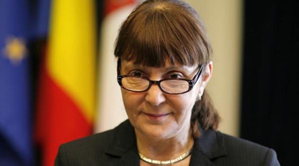 monica macovei indeamna la nesupunere civica prin mail uri trimise de la cabinetul sau de europarlamentar