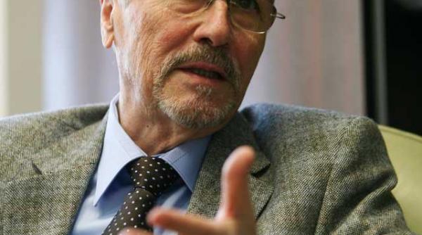 constantinescu catre barroso nu imi este foarte clar care au fost ratiunile interventiei in favoarea presedintelui suspendat