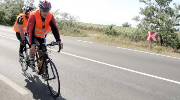 pana la londra pe bicicleta