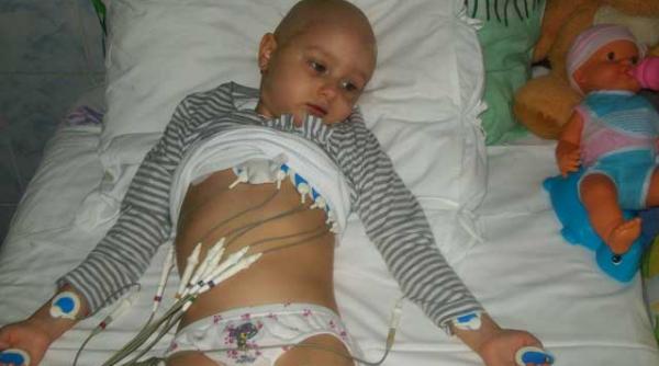 prin spitale de cand s a nascut cea mai grea boala cu care se lupa diana acum este leucemia