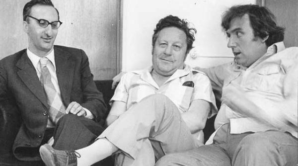 viata lui adrian paunescu povestita de andrei paunescu intre sedinta de partid de la contemporanul si observatorul astronomic