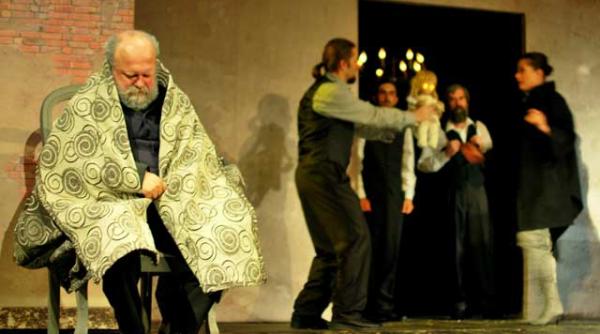 ariel inter fest a prins radacini in zavoi opt zile de teatru pentru un public statornic