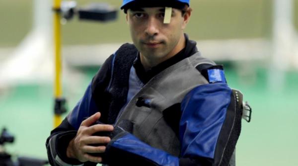 alin moldoveanu s a calificat in finala de pusca aer comprimat 10 metri cu record olimpic egalat