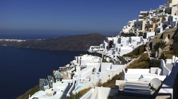 numarul turistilor straini in grecia in cadere libera