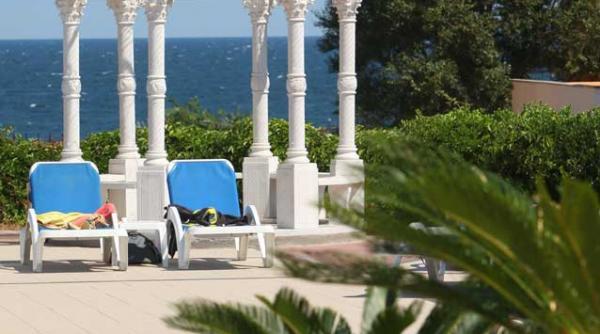 vox maris si a redeschis clubul