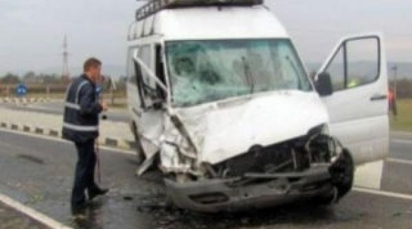 sase romani raniti intr un accident rutier produs in ungaria