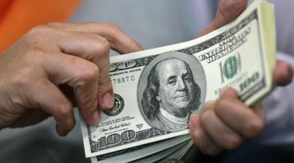 noua fizicieni s au trezit multimilionari peste noapte cine este filantropul care a spart 27 de milioane de dolari din dragoste pentru stiinta