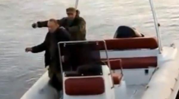 video candidati seriosi la idiotii anului au pescuit cu grenade