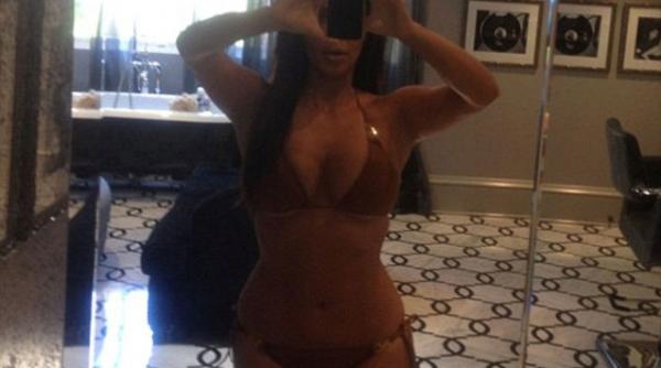 cum arata kim kardashian fara photoshop fotografii postate de vedeta pe twitter