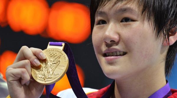 povestea inotatoarei senzatie de la jo de ce era alungata din vestiar si ce se ascunde in spatele succesului