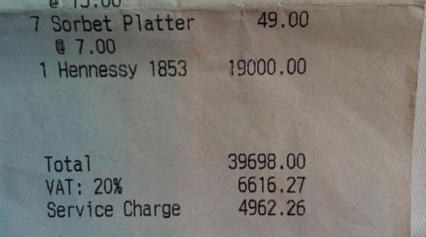 oficialii olimpici au spart 44 660 de lire pe o masa de pranz au baut si o sticla de coniac de 19 000 de lire