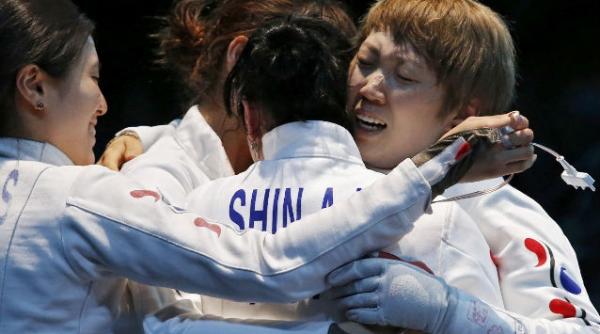 declaratie soc dupa infrangerile de la scrima ne am vandut pentru 3 4 000 de euro