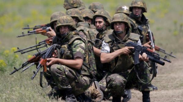 peste 300 de militari romani si americani participa la exercitiul bilateral dacian viper 2012