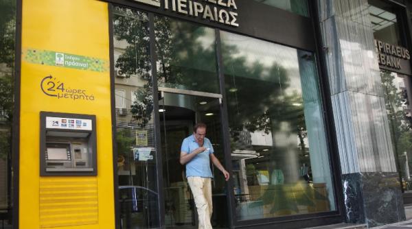 scandal poltic la atena dupa ce fostul sef al atebank a transferat in strainatate 8 milioane de euro