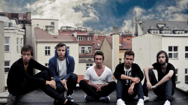 apostate canta in club fabrica