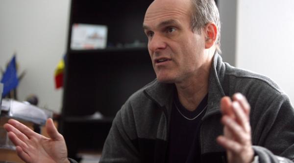 cristian tudor popescu ccr a permis alterarea referendumului voturile a 8 500 000 de romani pot fi transformate in hartie igienica