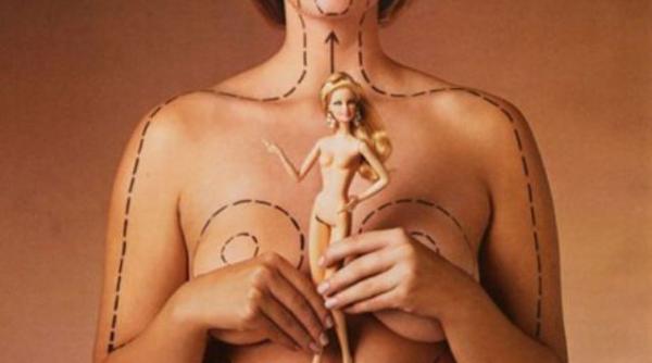 furori pe internet cum ar arata barbie in realitate vezi o fotografie cu dimensiunile reale ale papusii