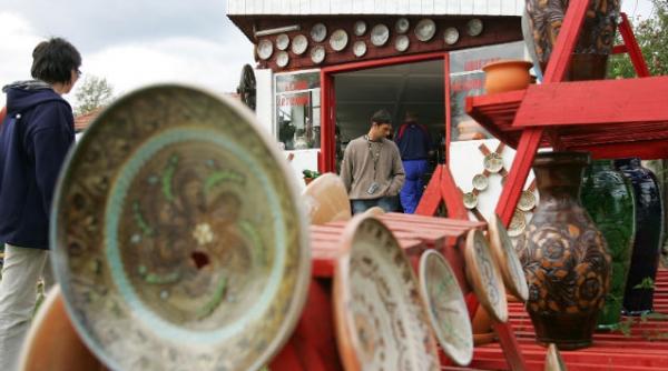 sibiu targul creatorilor populari din romania in cel mai mare muzeu in aer liber din tara