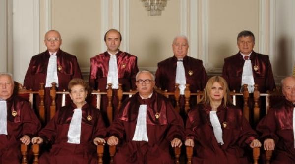 curtea constitutionala s a ales cu dosar penal pentru fals material in inscrisuri