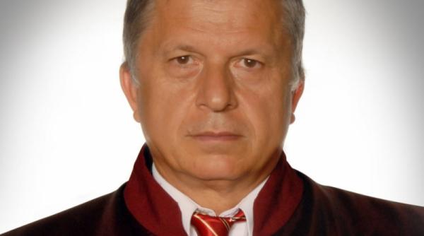 destinul romaniei e in mainile judecatorului puskas