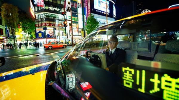 fair play taximetrist in tokyo