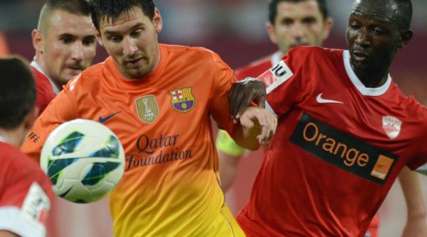 organizatorul meciului dinamo barcelona spune ca nu va mai aduce nicio echipa mare in romania de ce s a suparat