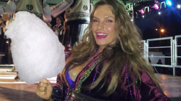 ce cadouri inedite primesc vedetele noastre la concerte