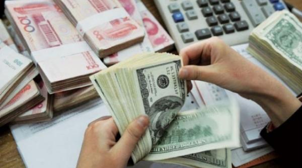 cursul bnr a coborat cu 0 89 bani la 4 5307 lei euro nivelul minim al ultimei luni