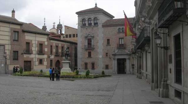 farmecul unui oras universal