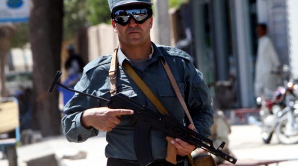 politistii afgani fraternizeaza cu talibanii 39 de soldati ai coalitiei ucisi in 2012 de albastri