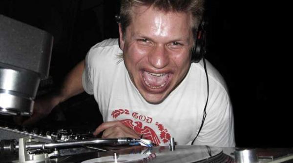 timo mass ultima surpriza electro de la peninsula