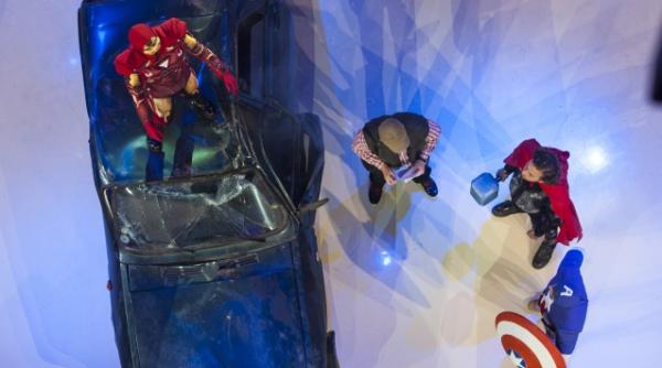 uite cum aterizeaza iron man pe o dacie galerie foto