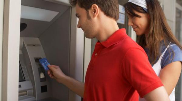 ce comisioane au mai inventat bancile taxa pentru repararea iban sau pentru depunerea de moneda