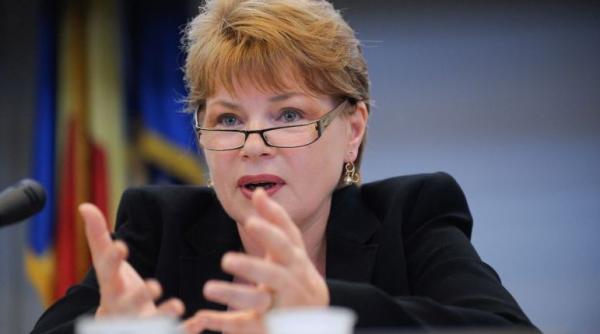 mona pivniceru a demisionat din magistratura