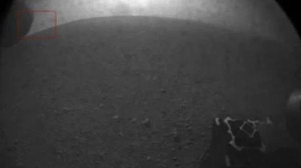 obiecte zburatoare misterioase filmate de robotul spatial curiosity pe marte video