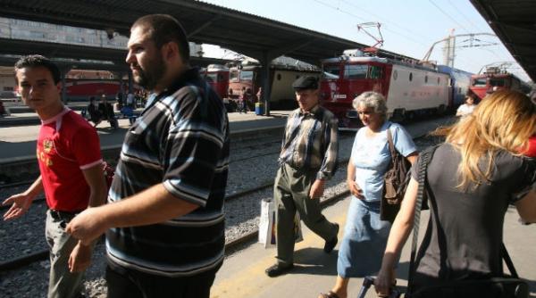 canicula reduce viteza pe calea ferata vezi ce zone sunt afectate si cat vor intarzia trenurile
