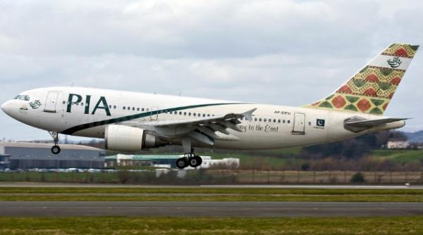 a adormit in avion si s a intors de unde plecase