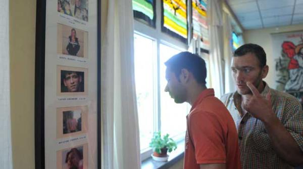 salvezi un om salvezi o lume 13 cimitirul de pe perete